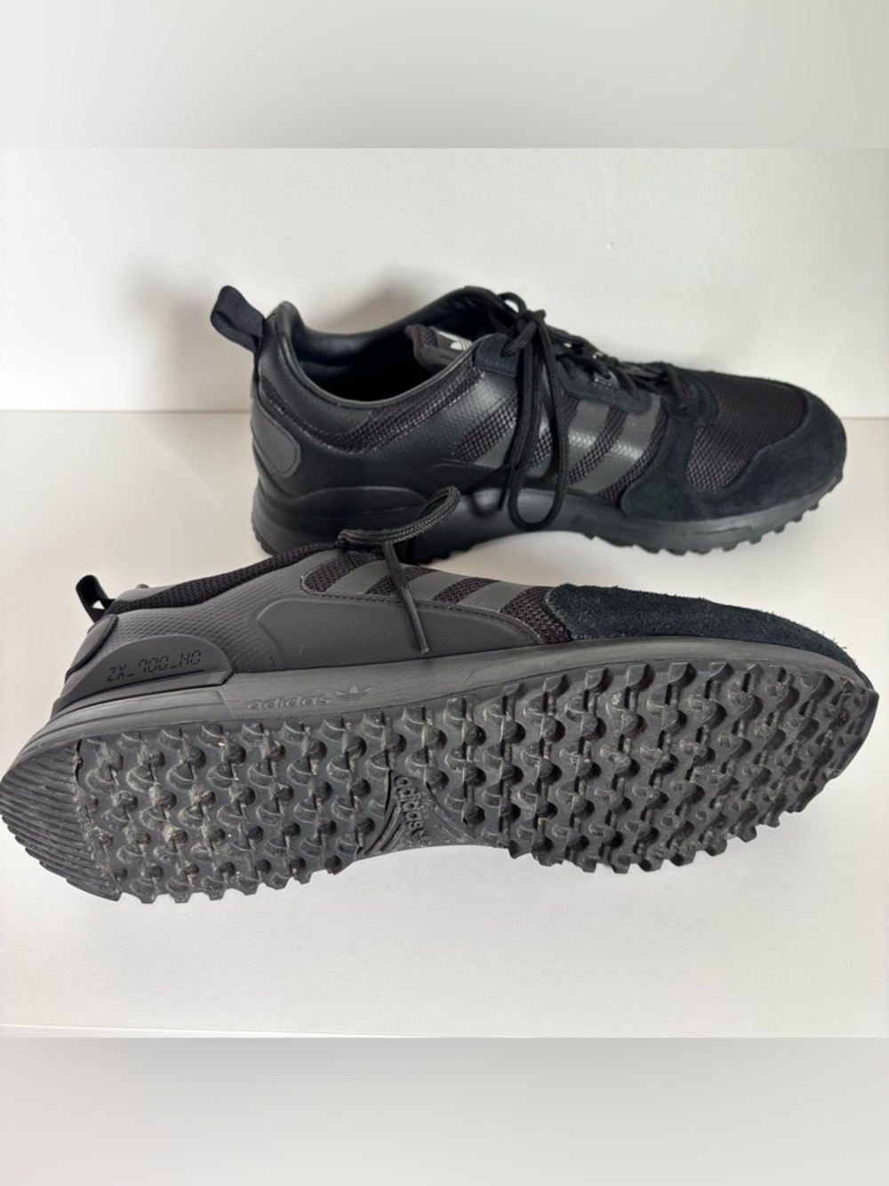 Adidas ZX 700 HD sneakers - Men’s 10 1/2 in black - Picture 4 of 8
